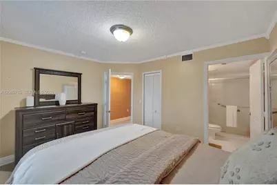 2298 NW 78th Ave #102, Pembroke Pines, FL 33024 - Photo 17