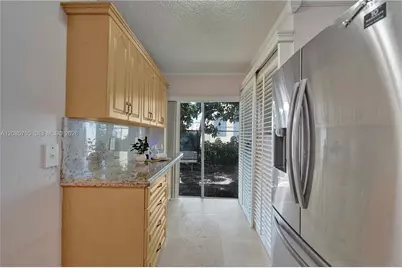 2298 NW 78th Ave #102, Pembroke Pines, FL 33024 - Photo 25