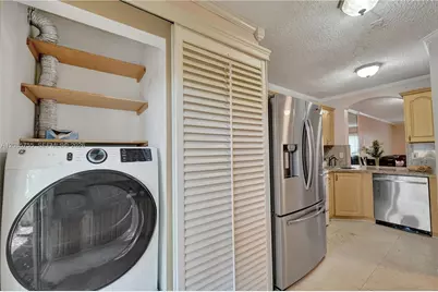 2298 NW 78th Ave #102, Pembroke Pines, FL 33024 - Photo 23