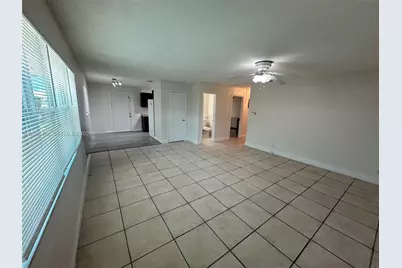 1105 NE 5th Ter #4, Fort Lauderdale, FL 33304 - Photo 3