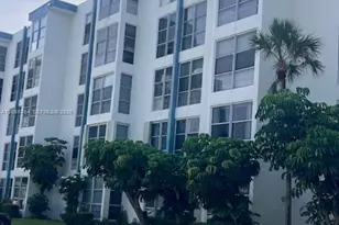 17570 Atlantic Blvd, Sunny Isles Beach, FL 33160 - Photo 5