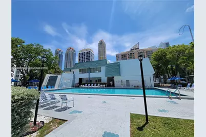17570 Atlantic Blvd #118, Sunny Isles Beach, FL 33160 - Photo 3