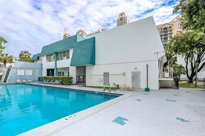 17570 Atlantic Blvd #118, Sunny Isles Beach, FL 33160 - Photo 7