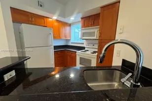 3350 NW Pinewalk Dr N, Margate, FL 33063 - Photo 5