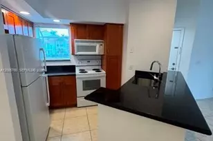 3350 NW Pinewalk Dr N, Margate, FL 33063 - Photo 9