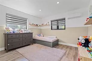 1126 E Hawthorne Cir, Hollywood, FL 33021 - Photo 27