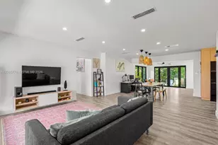 1126 E Hawthorne Cir, Hollywood, FL 33021 - Photo 5