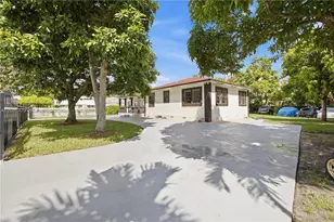65 NW 118th St, Miami, FL 33168 - Photo 27