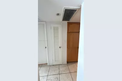 5600 E Collins Ave #5B, Miami Beach, FL 33140 - Photo 21
