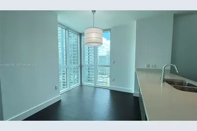 55 SE 6th St #2702, Miami, FL 33131 - Photo 19