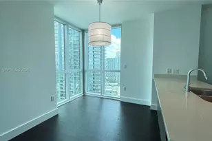 55 SE 6th St, Miami, FL 33131 - Photo 19
