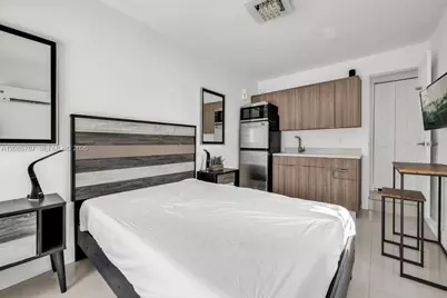 7910 Byron Ave, Miami Beach, FL 33141 - Photo 25