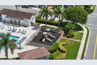 10861 NW 79th St, Doral, FL 33178 - Photo 41