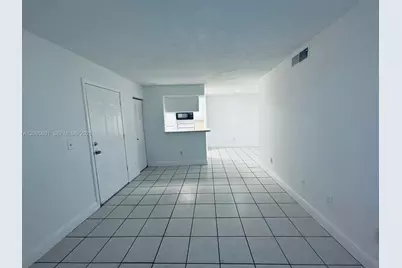 1237 SW 46th Ave #811, Pompano Beach, FL 33069 - Photo 3