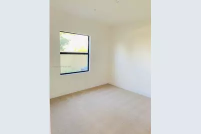 8151 NW 104th Ave #4, Doral, FL 33178 - Photo 5