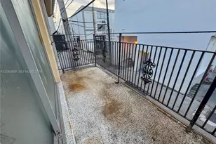 75 Washington Ave, Miami Beach, FL 33139 - Photo 11