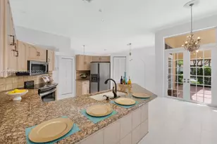 900 Spoonbill Cir, Weston, FL 33326 - Photo 15