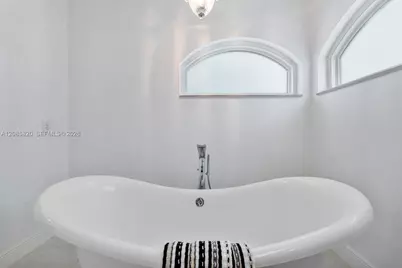 900 Spoonbill Cir, Weston, FL 33326 - Photo 19