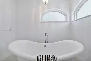 900 Spoonbill Cir, Weston, FL 33326 - Photo 19