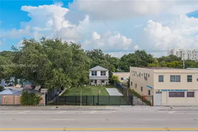 279 NW 54th St, Miami, FL 33127 - Photo 9