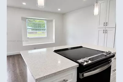 643 SW Ivanhoe Dr, Port Saint Lucie, FL 34983 - Photo 5