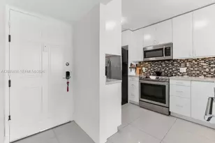 1600 S Bayshore Ln, Miami, FL 33133 - Photo 13