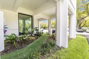 1600 S Bayshore Ln, Miami, FL 33133 - Photo 39