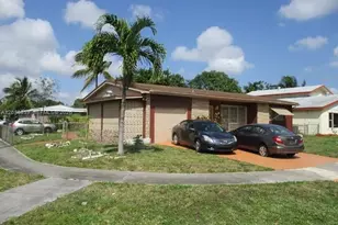 205 NE 175th St, North Miami Beach, FL 33162 - Photo 3