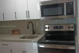 1484 NW 15th Ave, Miami, FL 33125 - Photo 1