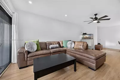 5767 Washington St #F22, Hollywood, FL 33023 - Photo 17