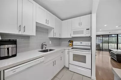 5767 Washington St #F22, Hollywood, FL 33023 - Photo 13