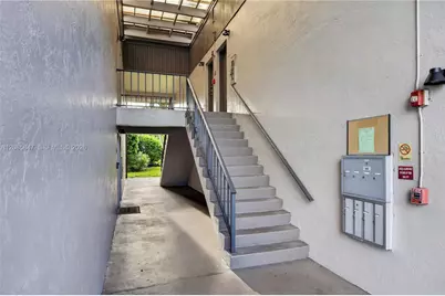 5767 Washington St #F22, Hollywood, FL 33023 - Photo 19