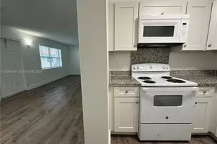 2500 Johnson St, Hollywood, FL 33020 - Photo 5