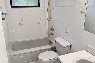19471 SW 198th St, Miami, FL 33187 - Photo 31
