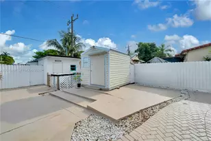 9365 SW 44th St, Miami, FL 33165 - Photo 45