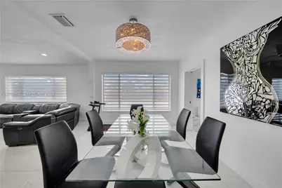 9365 SW 44th St, Miami, FL 33165 - Photo 15