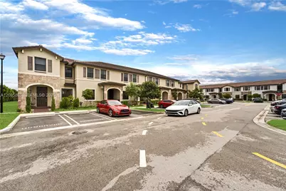 11467 W 34th Ct, Hialeah, FL 33018 - Photo 3