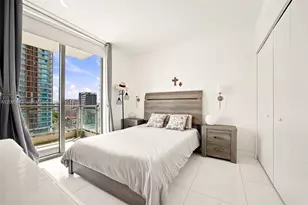92 SW 3rd St, Miami, FL 33130 - Photo 11
