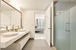 92 SW 3rd St, Miami, FL 33130 - Photo 9
