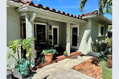 2431 Washington St #2, Hollywood, FL 33020 - Photo 3