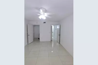 8245 Lake Dr #404, Doral, FL 33166 - Photo 7