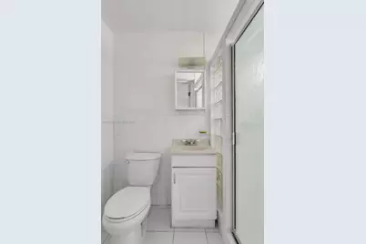 3640 SW 25th St #Casita, Miami, FL 33133 - Photo 5