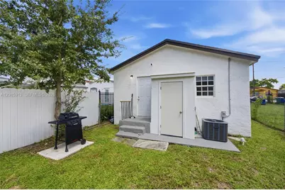 7026 NW 21st Ave, Miami, FL 33147 - Photo 27