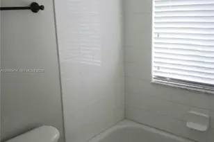 105 Hidden Ct Rd, Hollywood, FL 33023 - Photo 19