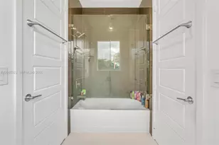 15071 SW 176th St, Miami, FL 33187 - Photo 51