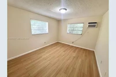 685 NE 85th St #1, Miami, FL 33138 - Photo 5