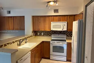 1721 Village Blvd, West Palm Beach, FL 33409 - Photo 3