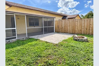 401 NW 43rd St, Deerfield Beach, FL 33064 - Photo 17