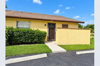 401 NW 43rd St, Deerfield Beach, FL 33064 - Photo 1