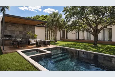 8540 SW 174th St, Palmetto Bay, FL 33157 - Photo 9